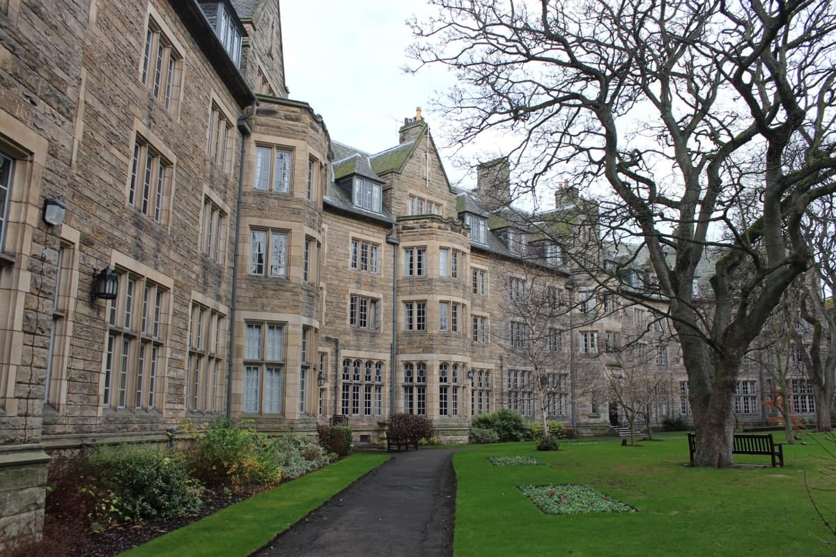 University of St Andrews kampüsünden bir görünüm